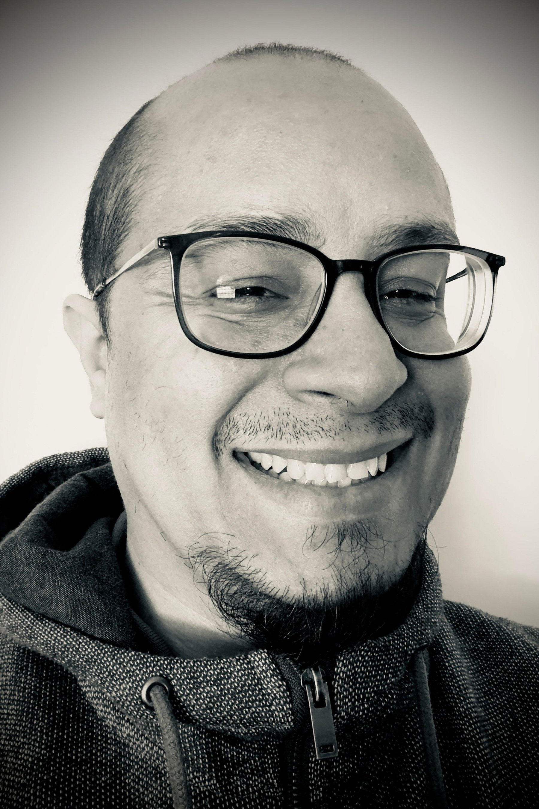 et billede af Jeremiah Rosario