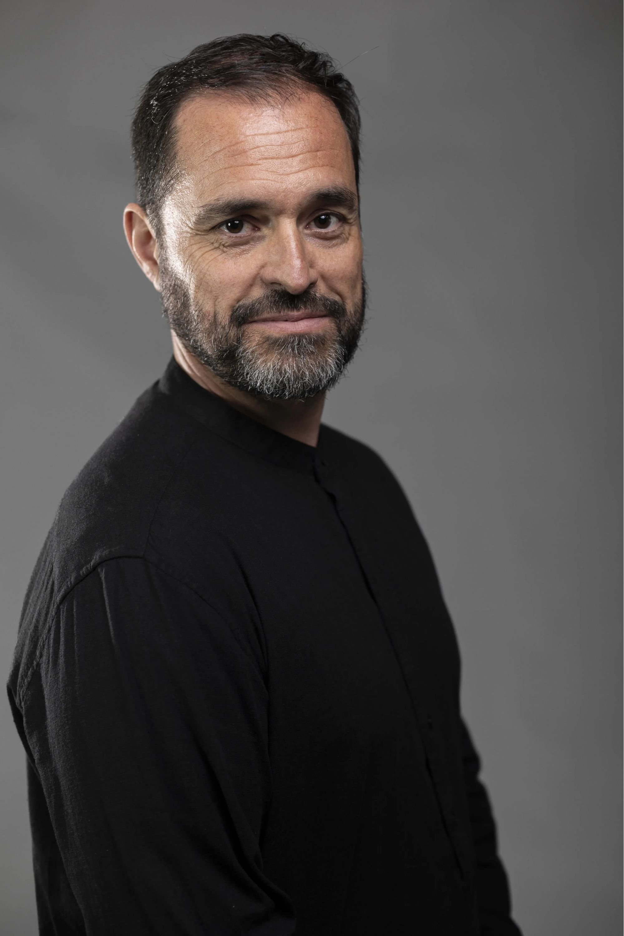 et billede af Gregor Acuña-Pohl