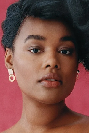 et billede af Precious Lee