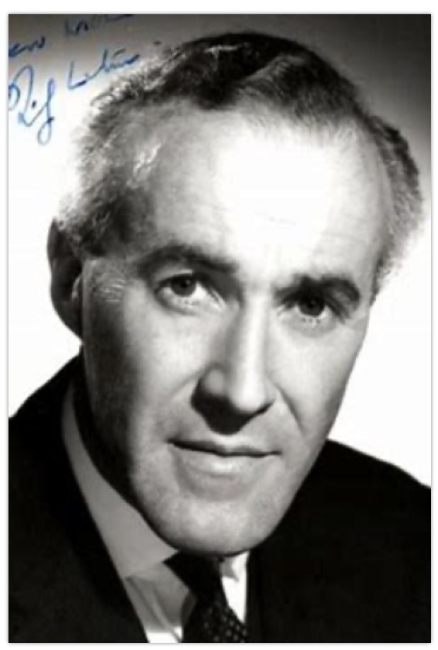 et billede af Philip Latham