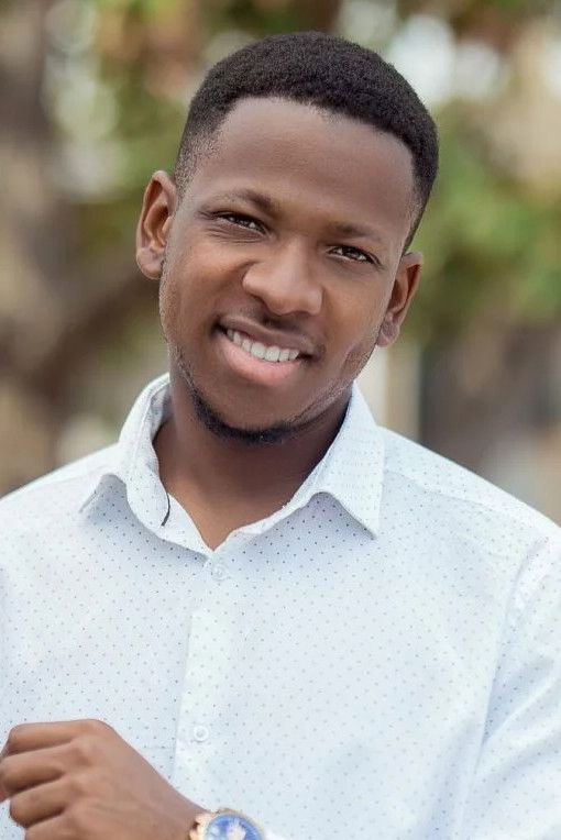 et billede af Aaron Adatsi