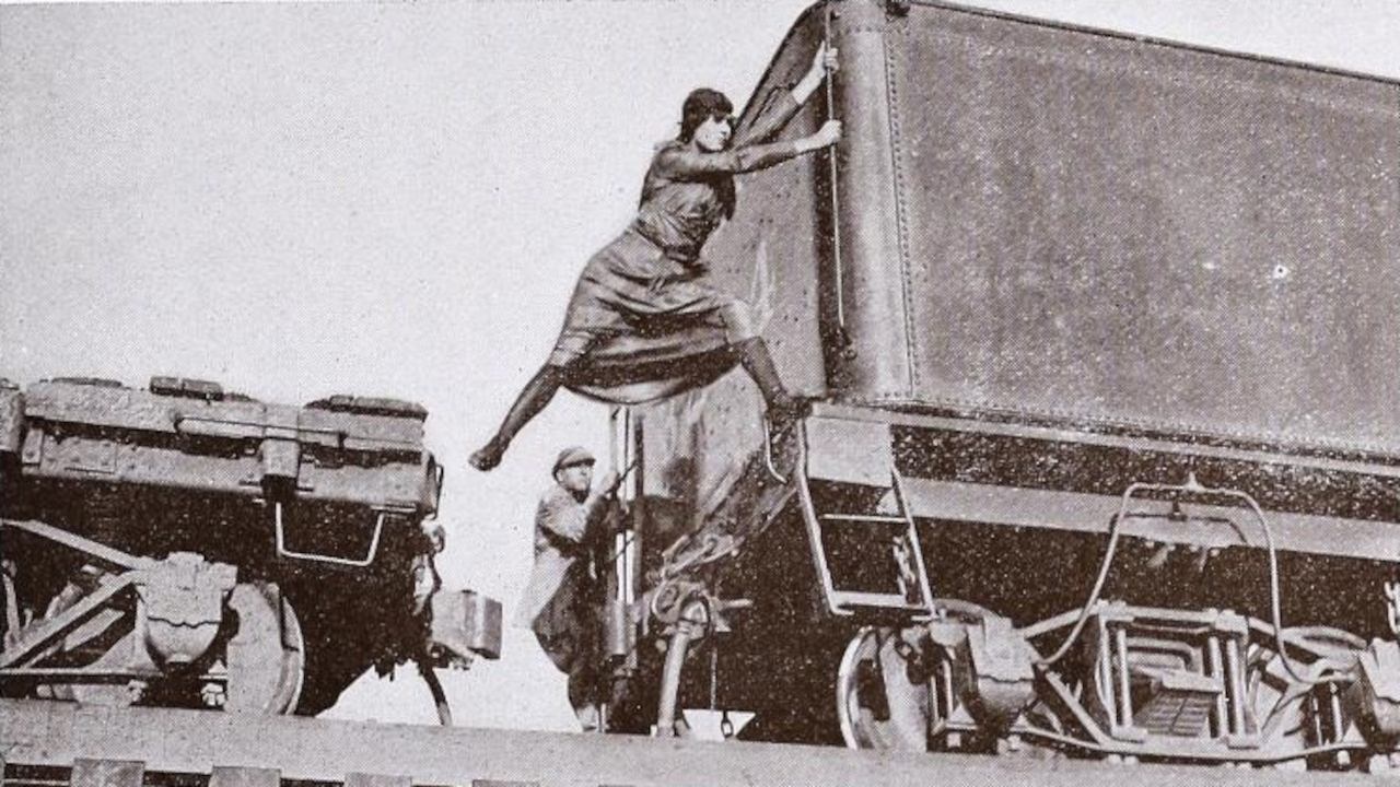 The Hazards of Helen: Episode13, The Escape on the Fast Freight (1915)