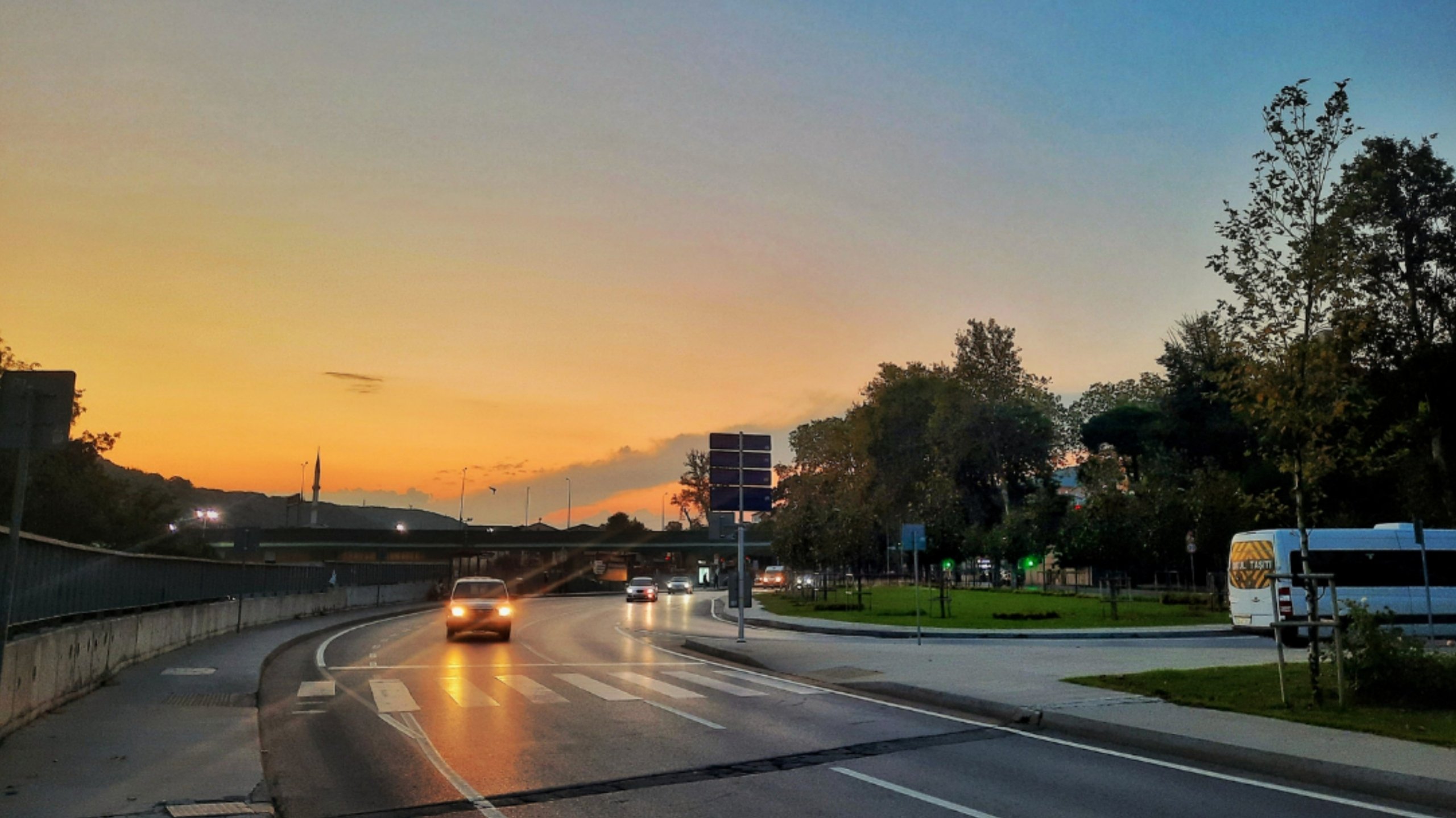Sunset, tomorrow. (2025) Backdrops — The Movie Database (TMDB)