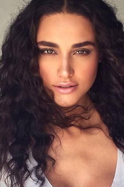 et billede af Débora Nascimento