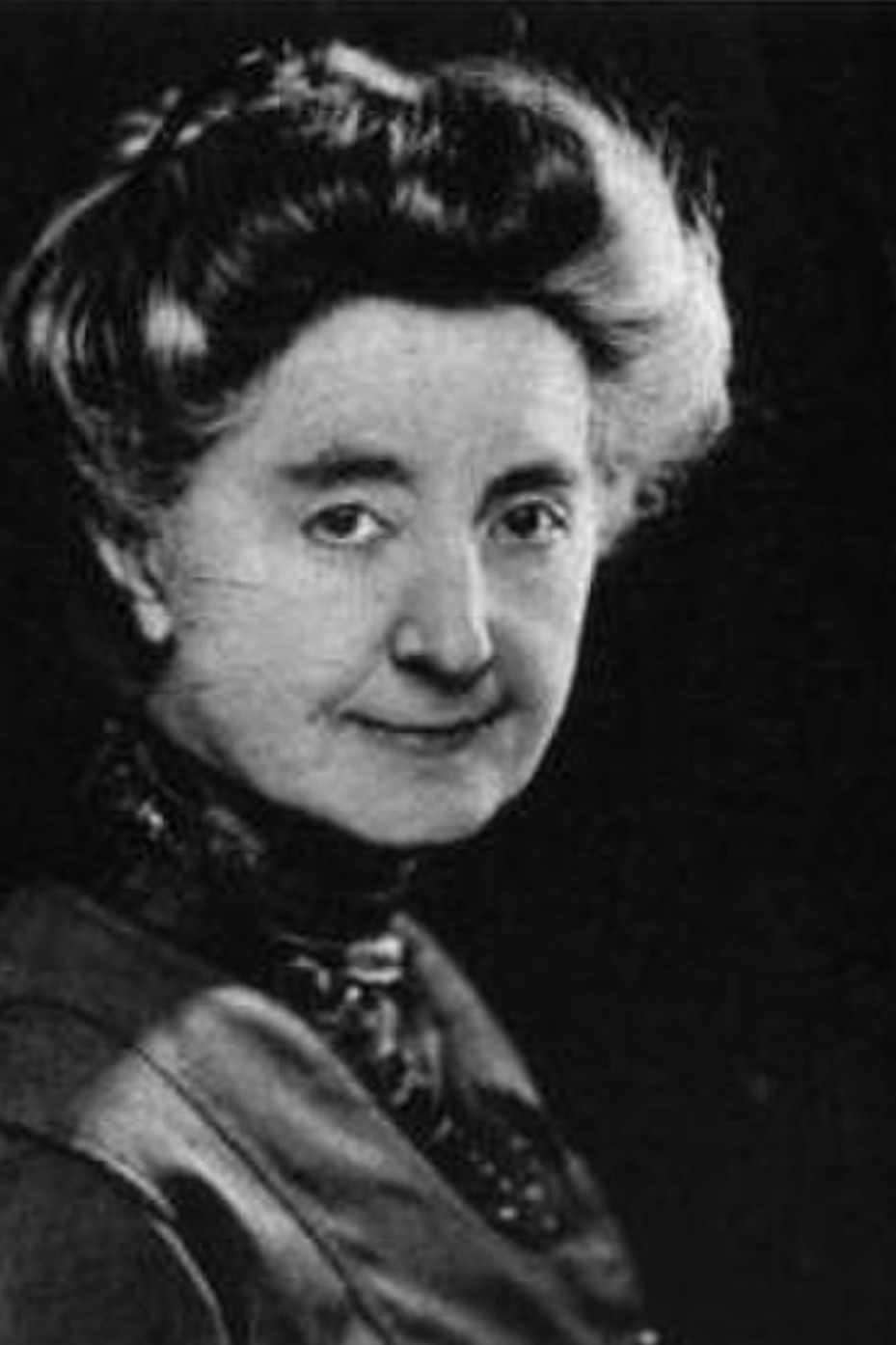 et billede af Cora Drew