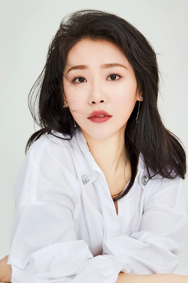 et billede af Zhou Zixi