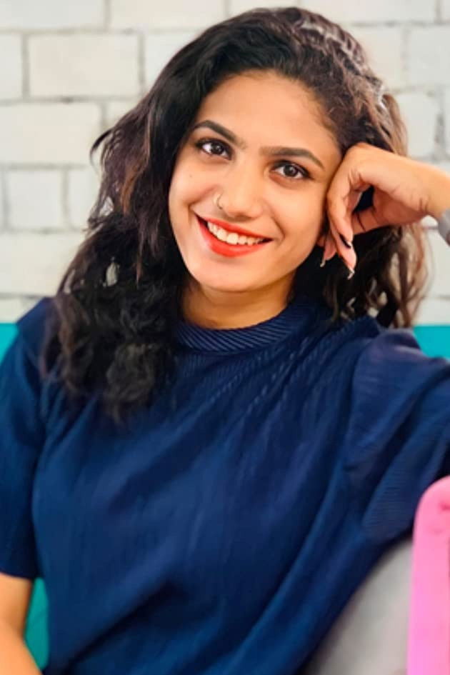 et billede af Deepa Thomas