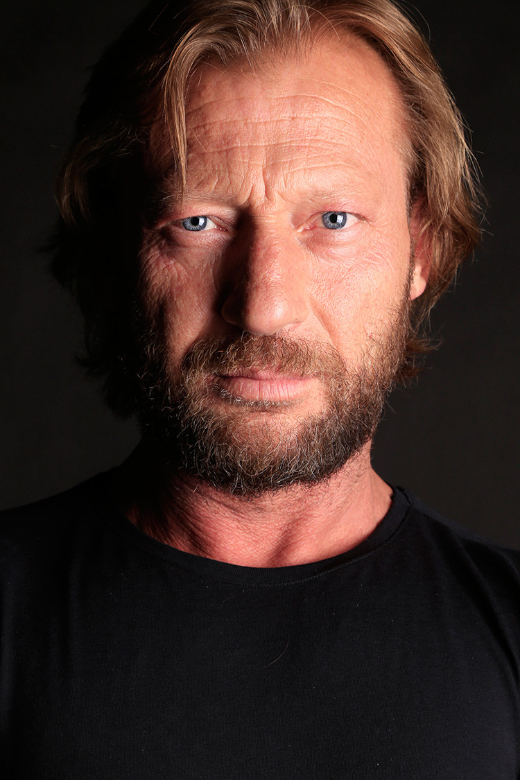 et billede af Selahattin Bel