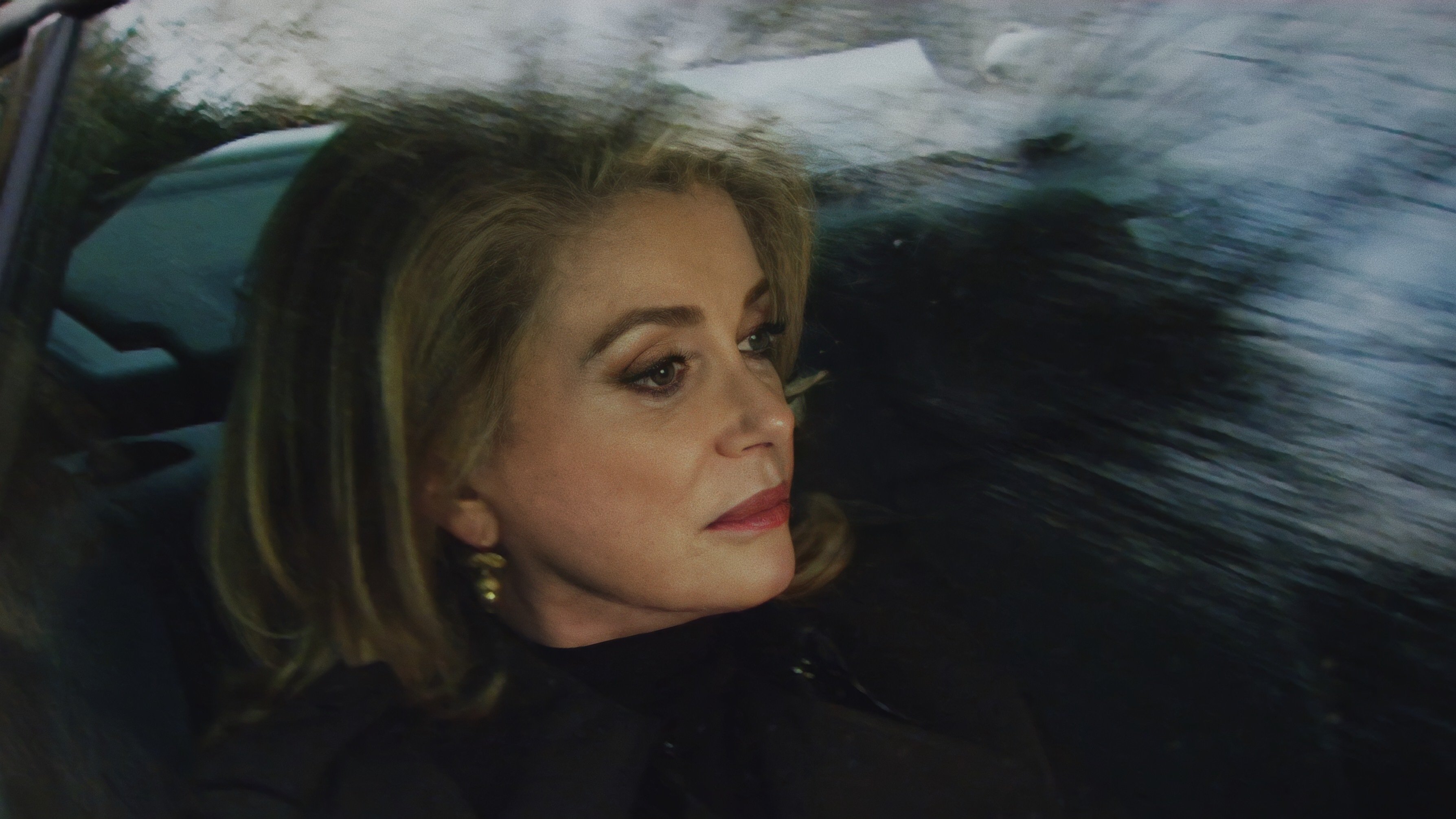 Catherine Deneuve, belle et bien là