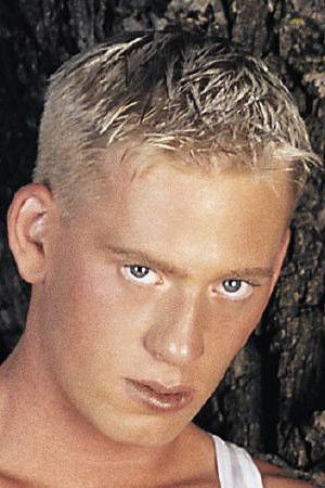 et billede af Seth Adkins