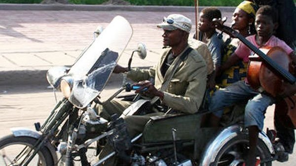 Le Monde En Face - Enfants sorciers Kinshasa