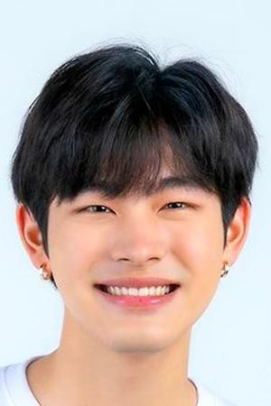 Phuriwat Chotiratanasak's picture in the cast