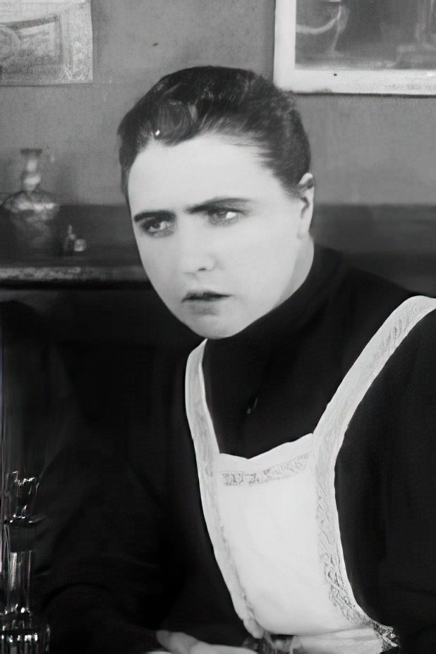 et billede af Suzanne Le Bret