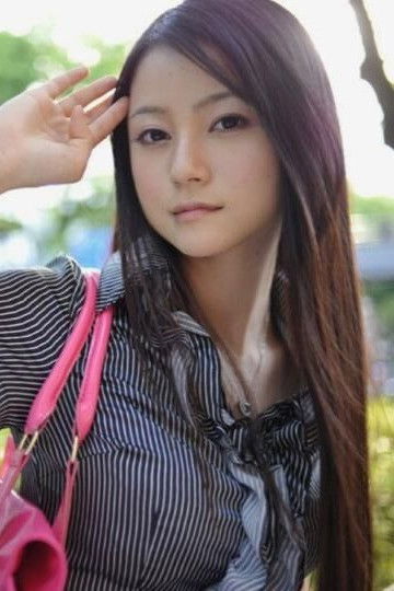 et billede af Rin Aoki