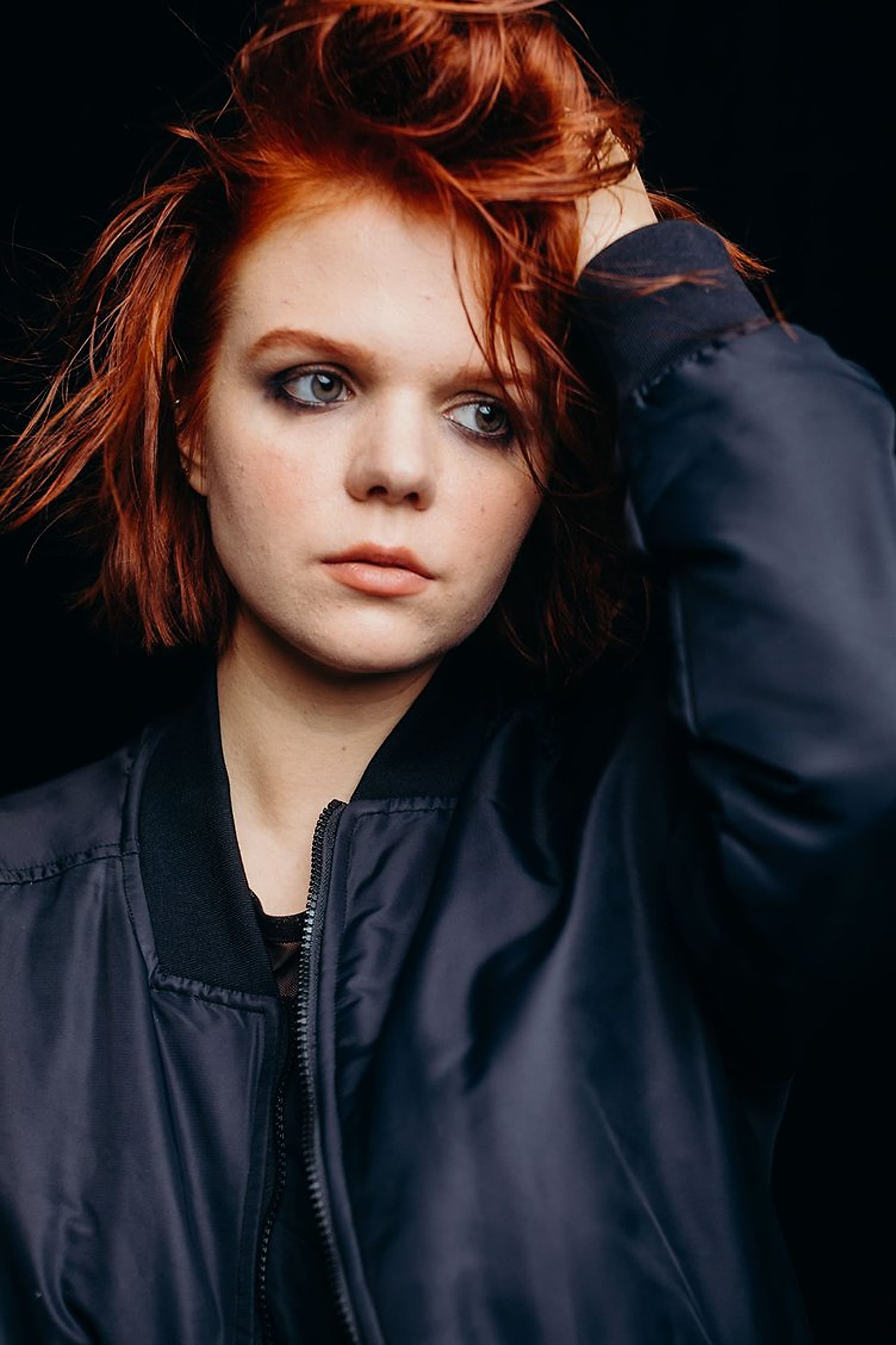 et billede af Mackenzie Lansing