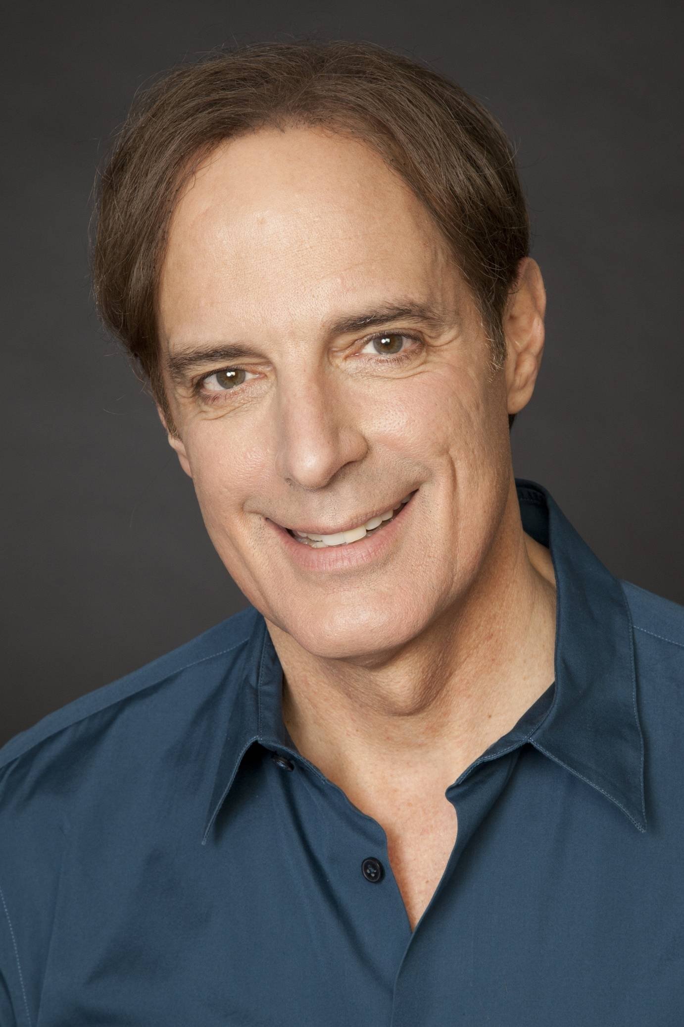 et billede af Mark Lobene