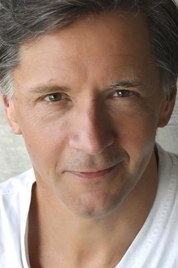 et billede af Eben Young