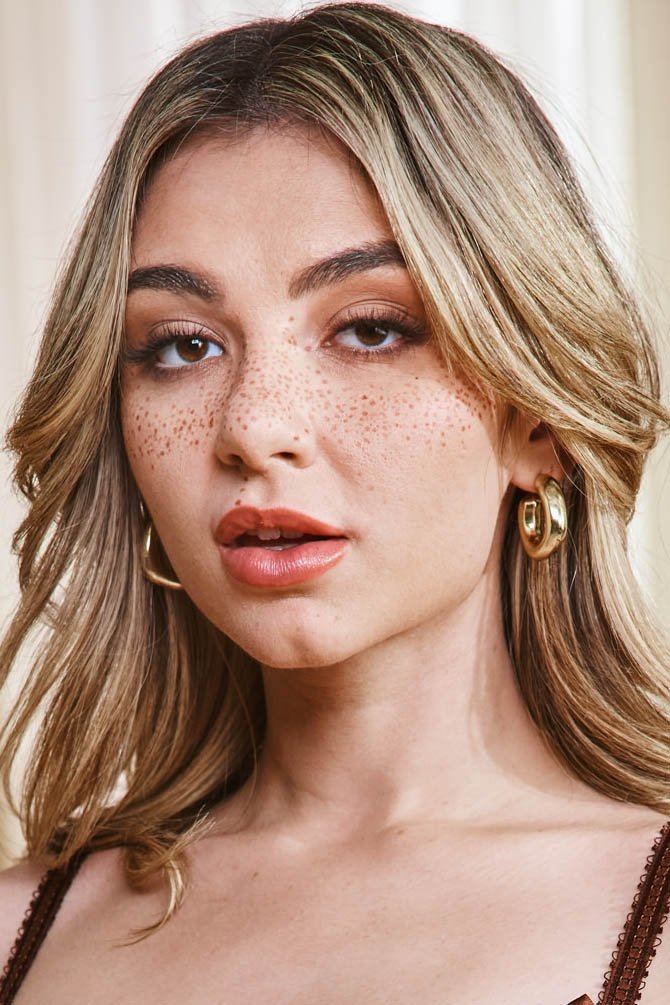 et billede af Demi Hawks