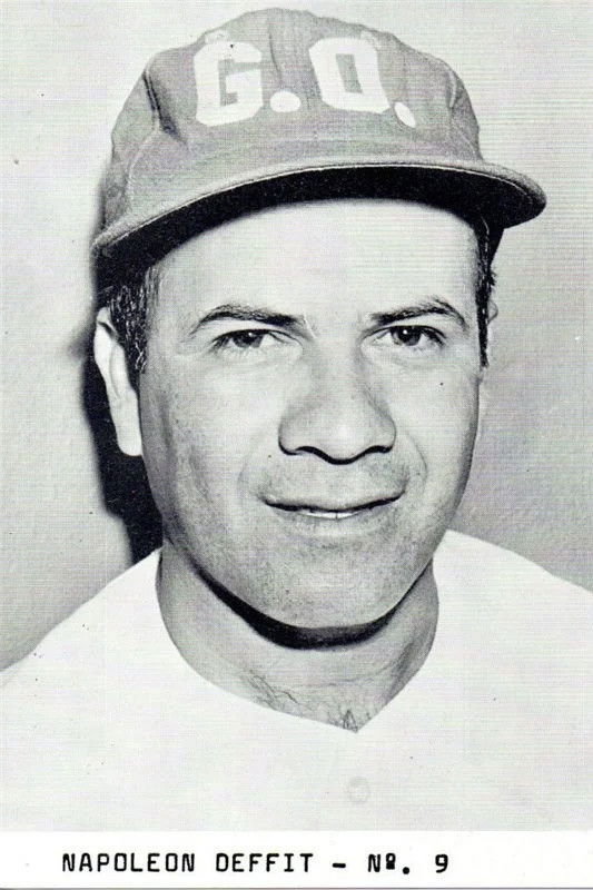 et billede af Napoleón Deffit