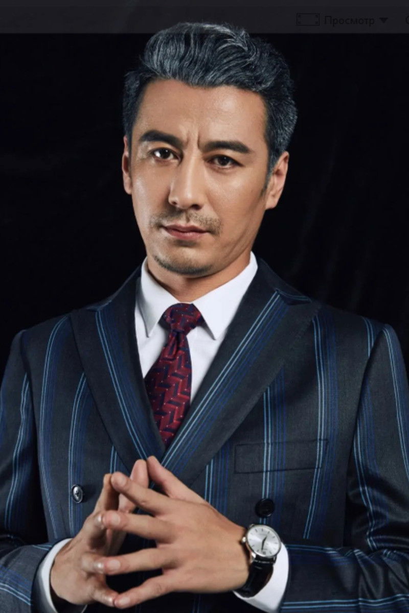 et billede af Qin Chuming