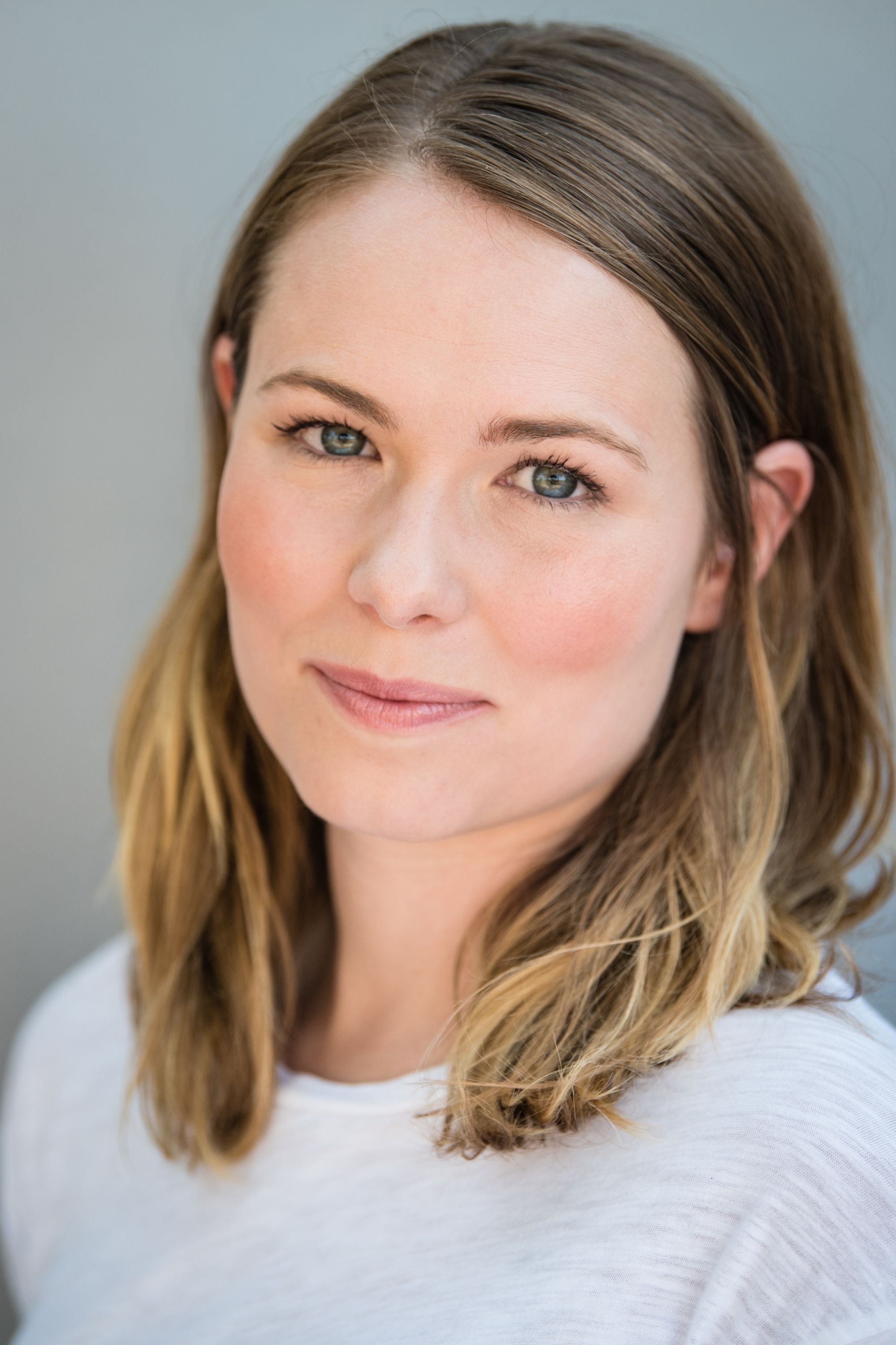 Sonya Davis's picture in the cast