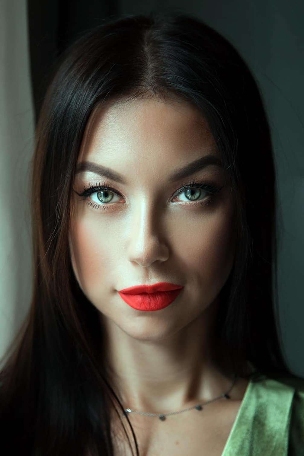 Polina Logunova's picture in the cast