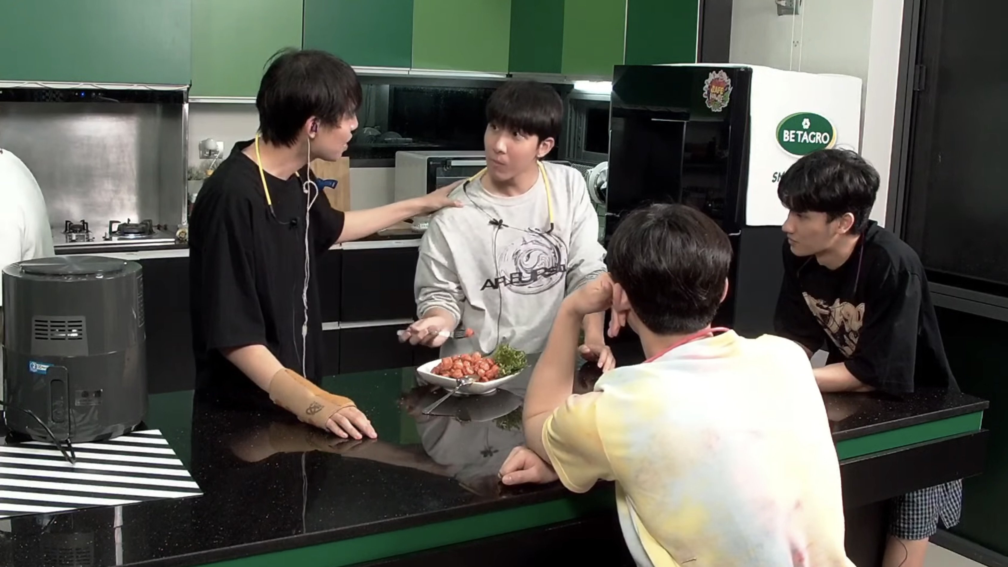 SAFE HOUSE บ้านลับ จับ LIVE - Épisode 4