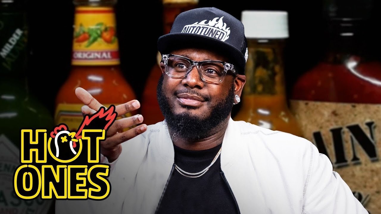 Hot Ones - Season 25 Episode 11 : T-Pain Regrets His Life Choices While Eating Spicy Wing