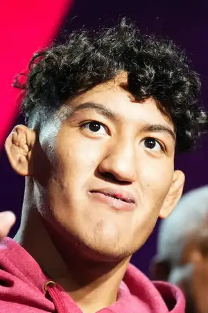 et billede af Raul Rosas Jr.