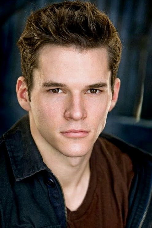 et billede af Mark Hapka