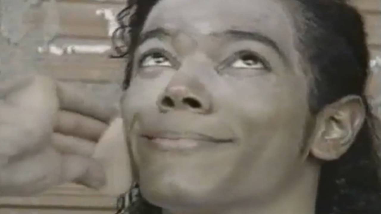 As Aventuras Sexuais de Mike Jackson Backdrop Blur