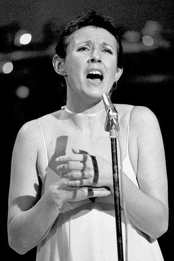 et billede af Julie Covington