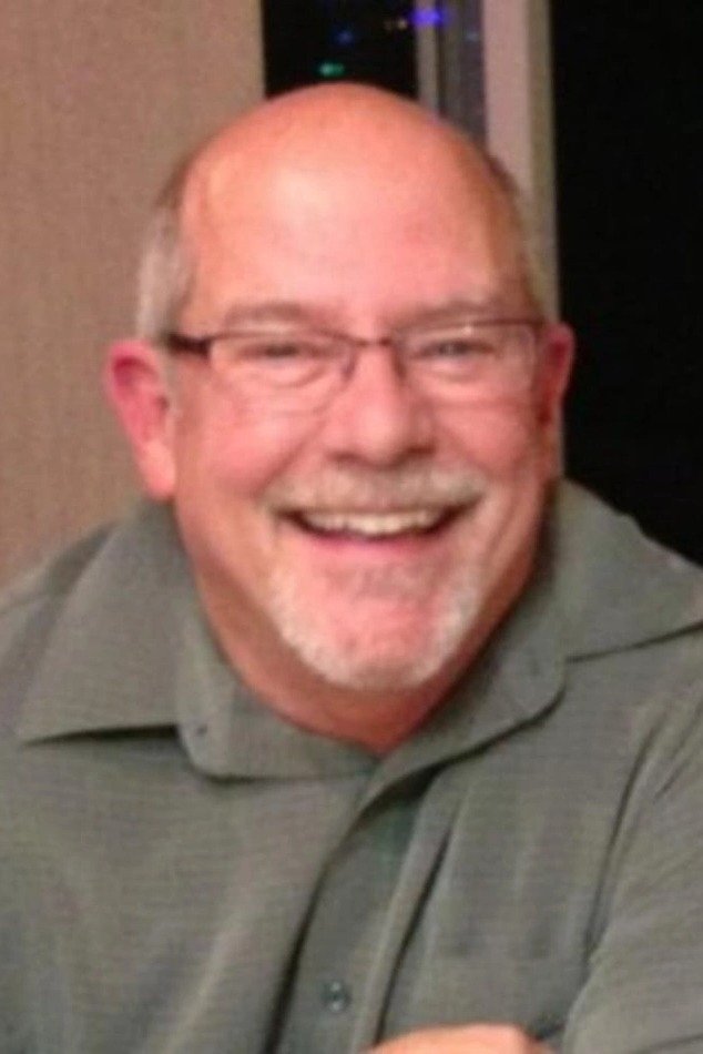 et billede af Douglas Cheek