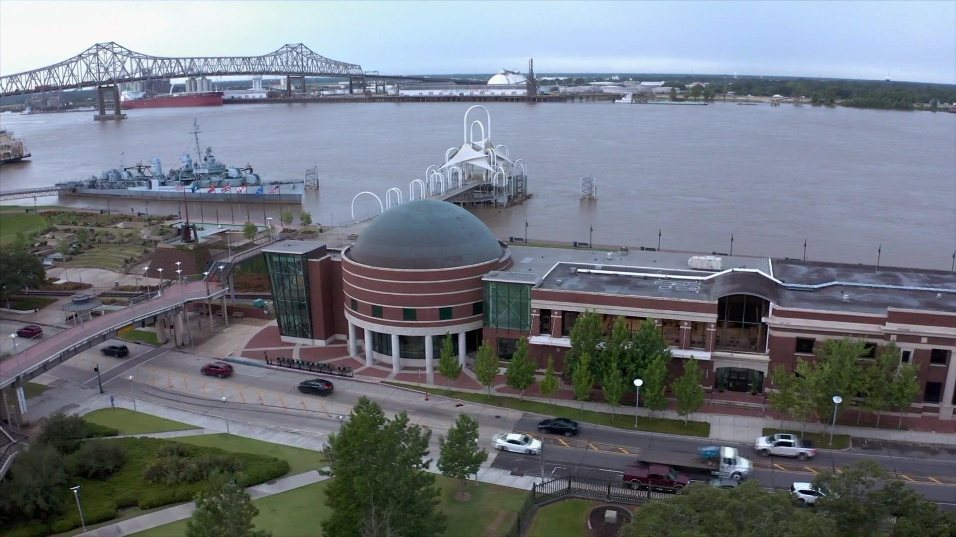 Thumbnail for City On Edge Season 1 Episode 1