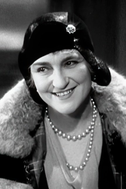 et billede af Violet Farebrother