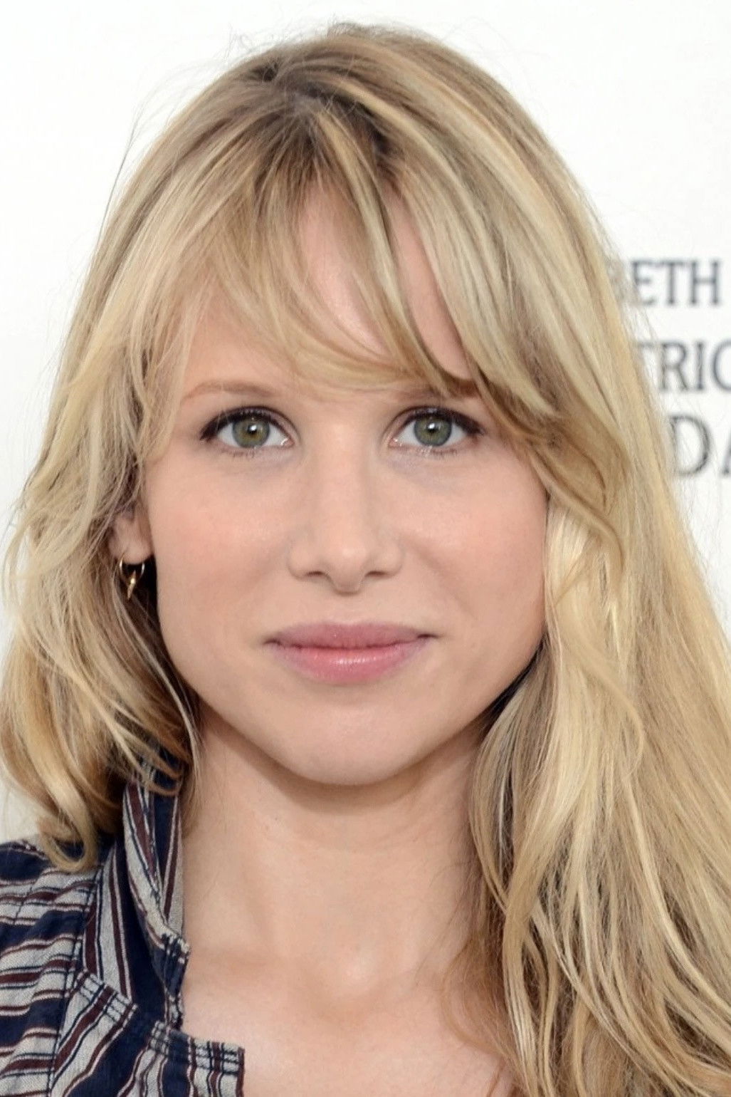 et billede af Lucy Punch