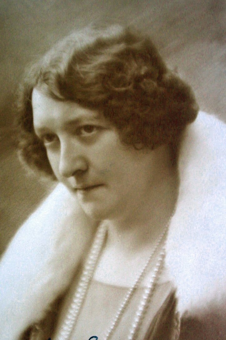 Berthe Dagmar as La ballerine