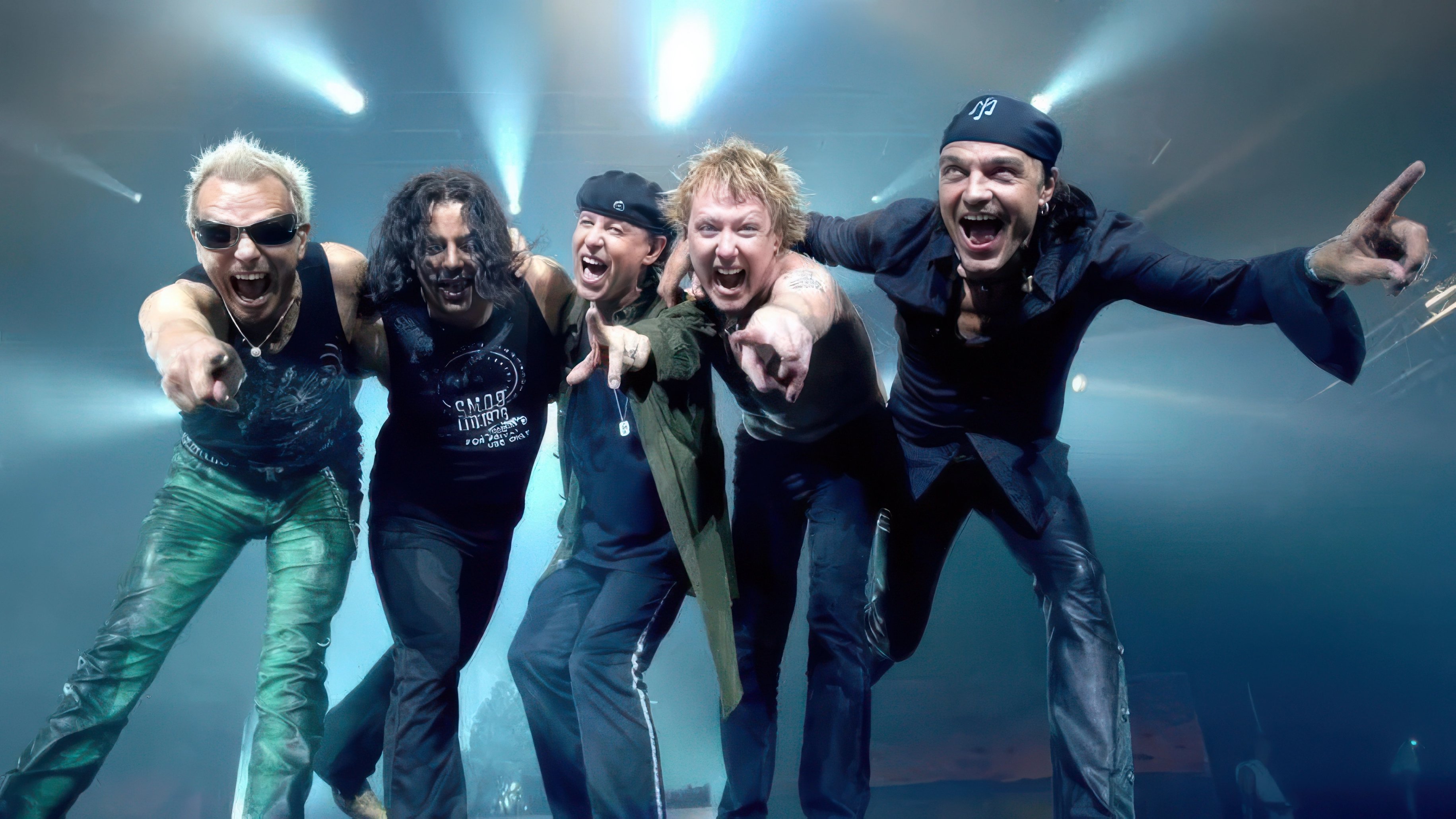 Scorpions - Moment of Glory (Live with the Berlin Philharmonic Orchestra)