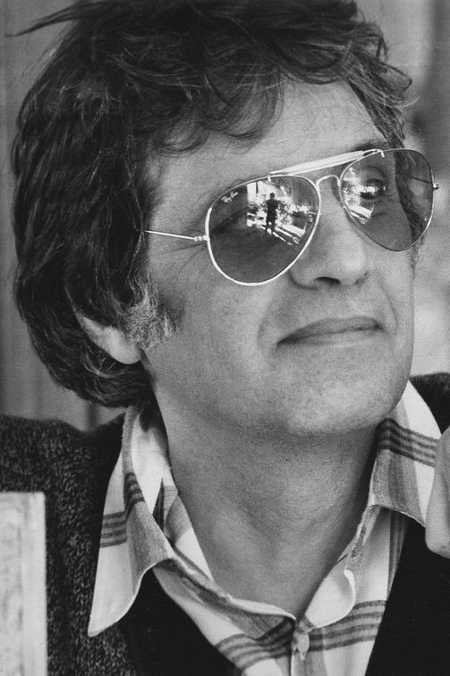 et billede af Nikos Nikolaidis