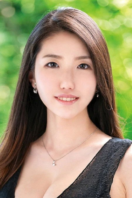 et billede af Hikari Sena