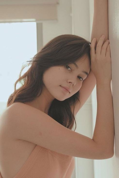 et billede af Adela-Mae Marshall