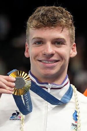 et billede af Léon Marchand