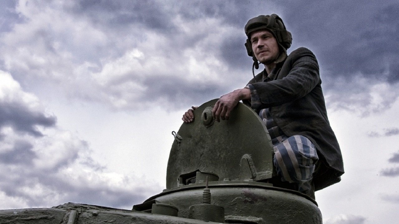 Nonton T-34 (2018) - Subtitle Indonesia - IDLIX