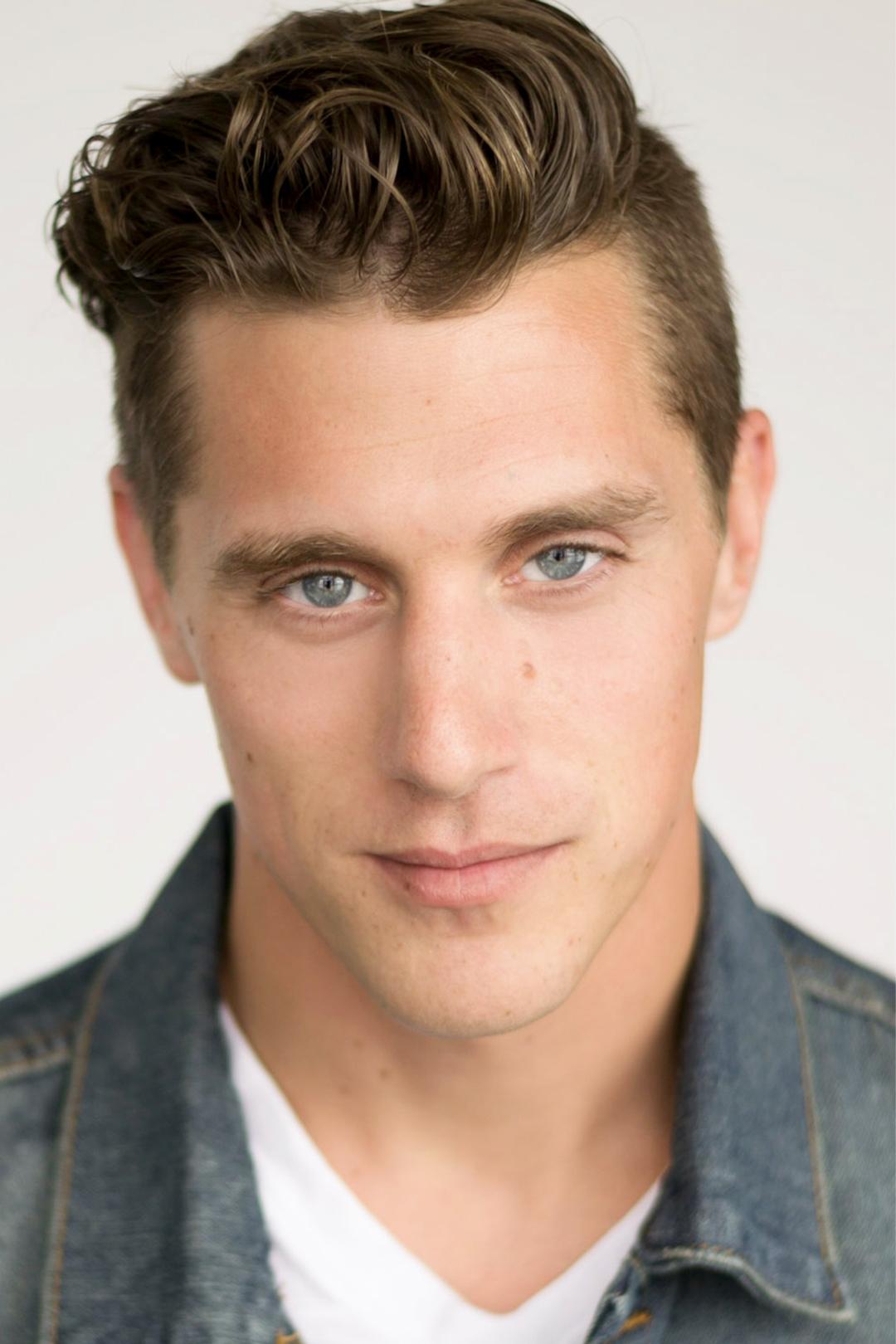 et billede af Curtis McGann