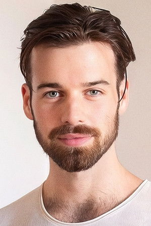 et billede af Grayson Gilbert