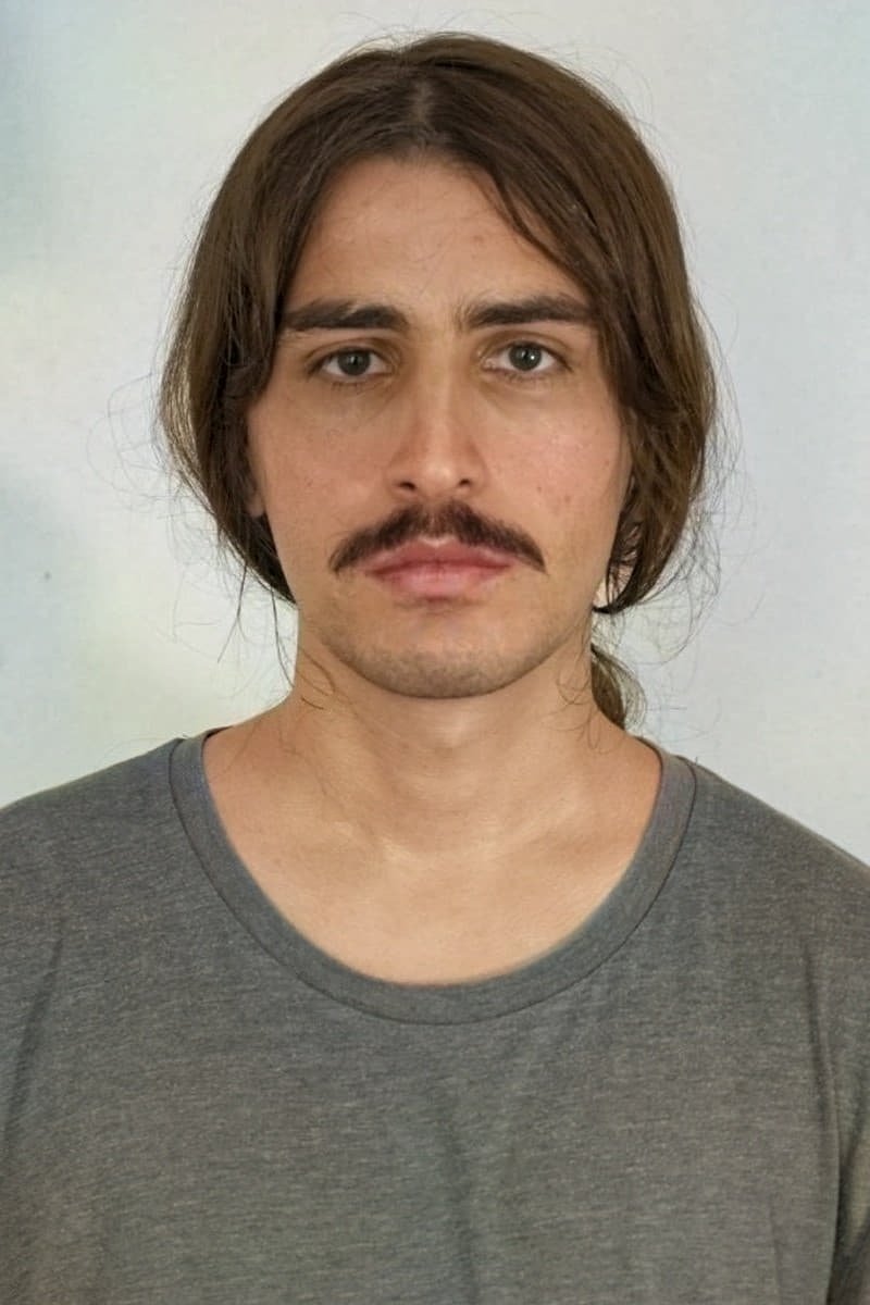 et billede af Deniz Göktaş