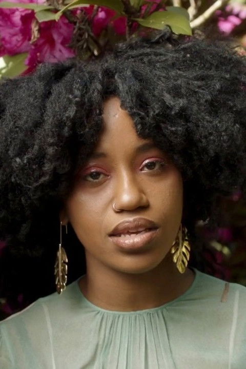 et billede af Denai Moore