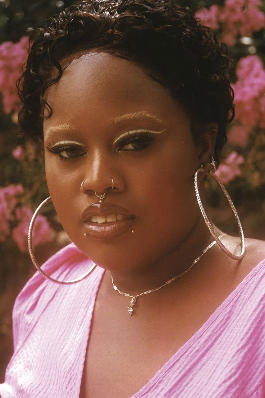 et billede af Raisa Flowers