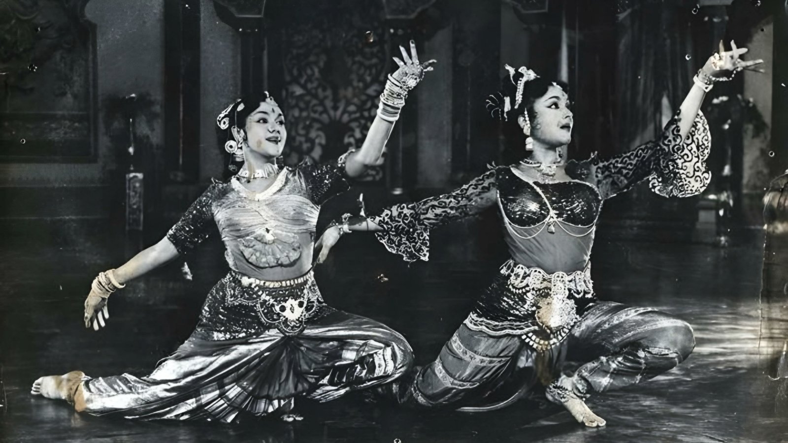 Raj Tilak (1958)