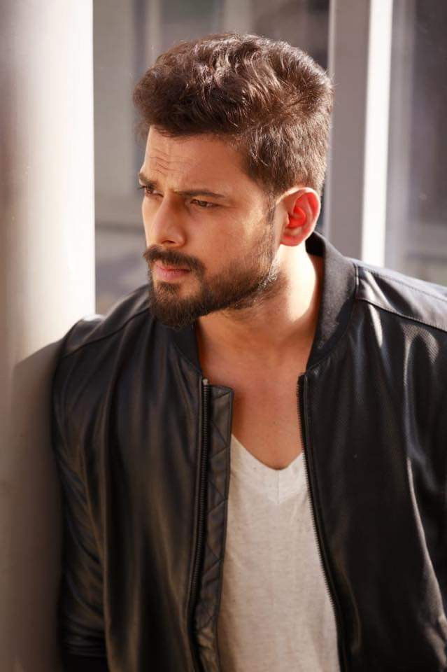 et billede af Praveen Tej